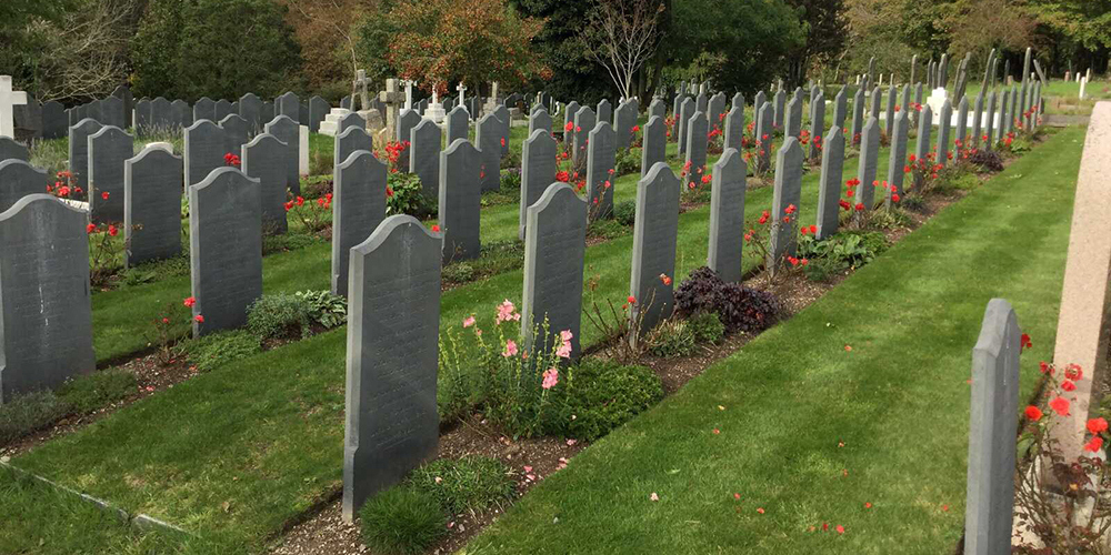 Plymouth Ford Park Cemetery