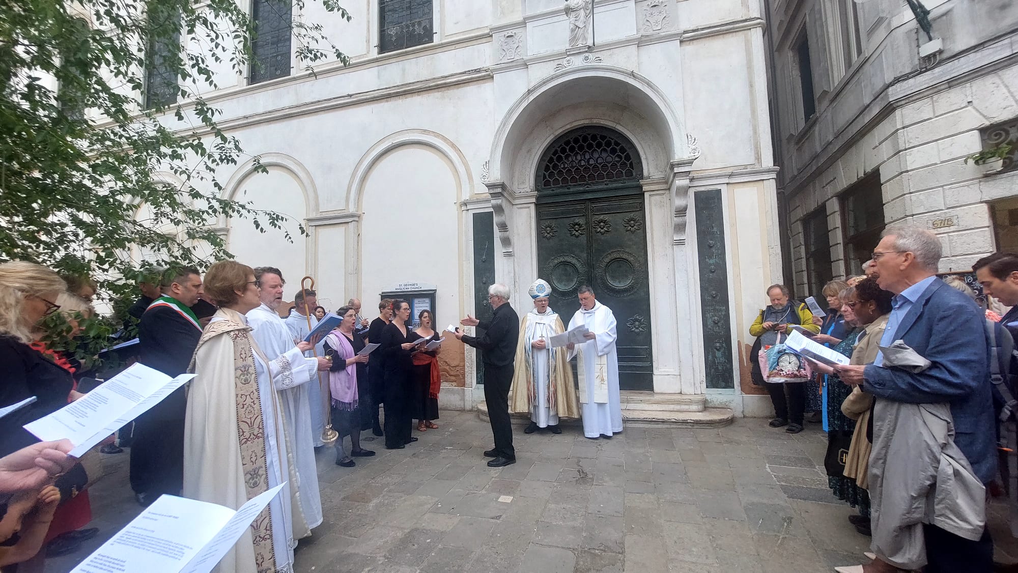 CWGC cemeteries marked at 120th commemoration service for St George’s Anglican Church, Venice