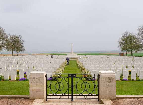 What are Commonwealth War Graves?