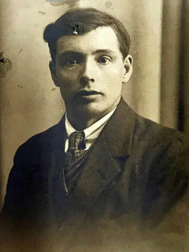 Charles Holton