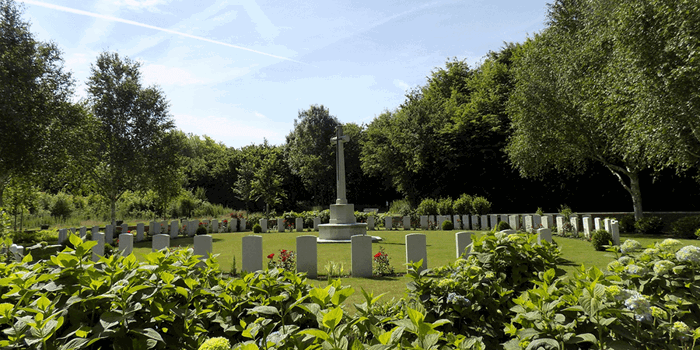 Hedge Row Trench Cemetery