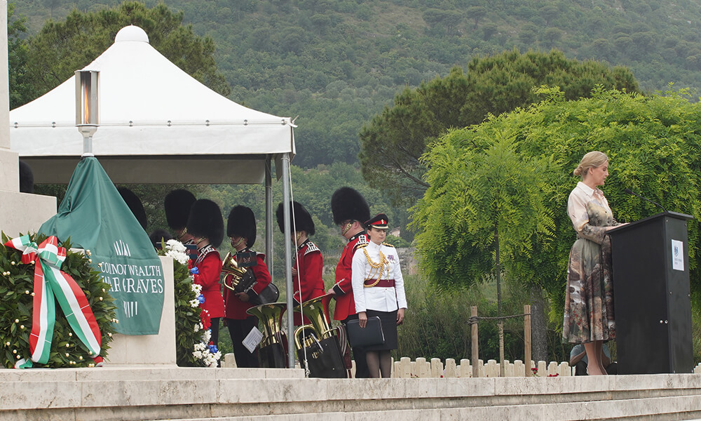 Lighting the Torch of Commemoration at Battle of Monte Cassino 80th anniversary