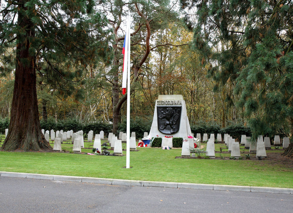 Czech Memorial and War Graves at Brookwood Military Cemetery