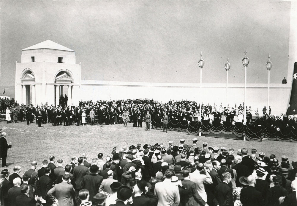 Crowds gather at the Villers Bretonneux Memorial for its unveiling in the summer of 1938.