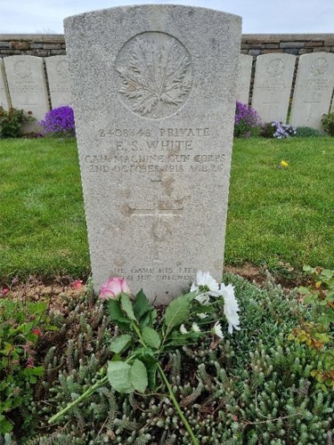 Edward Sanderson White Grave