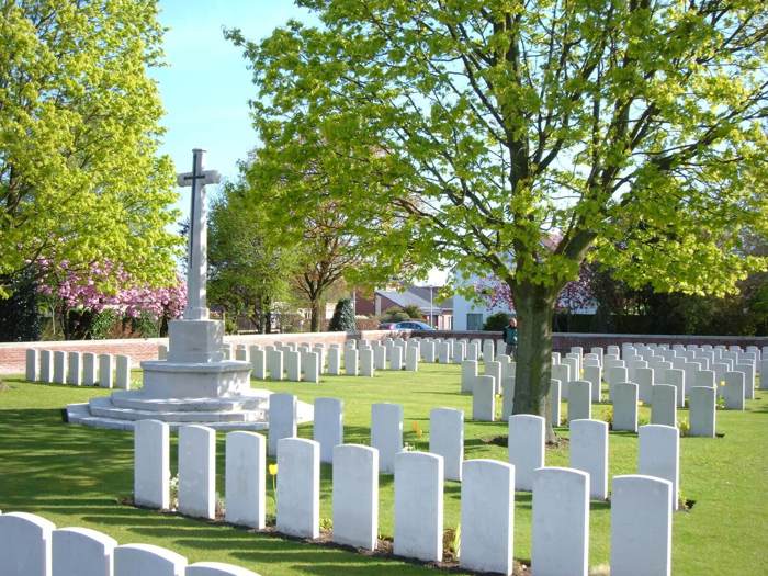 Vichte Military Cemetery