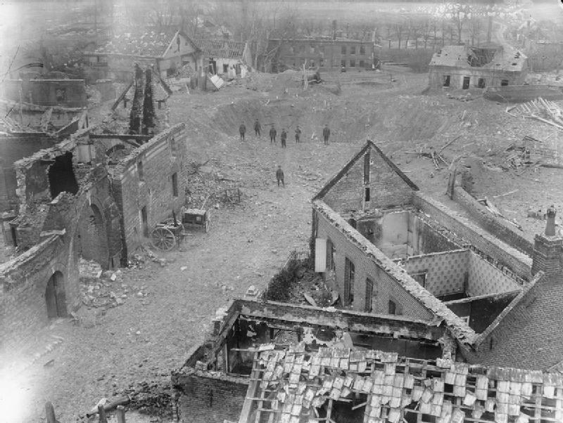 Mine crater in Athies, April 1917