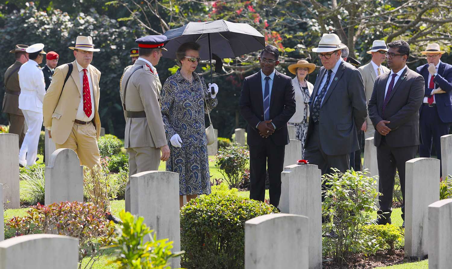 Our President, HRH The Princess Royal visits Colombo Liveramentu Cemetery