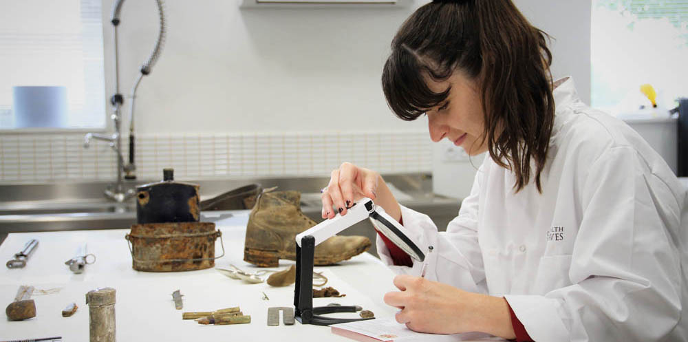 From Volunteers to Forensic Archaeologists: The Evolution of the CWGC Recovery Unit and the Burial of Eight Scottish Soldiers at Loos BCE