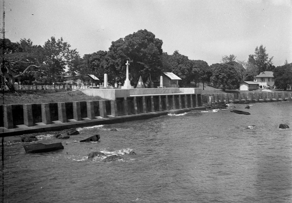 Historic view of Freetown King Tom Cemetery form the sea.