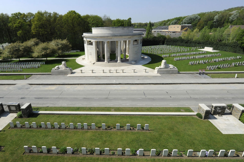 Ploegsteert Memorial and surrounding war cemetery as seen from the road