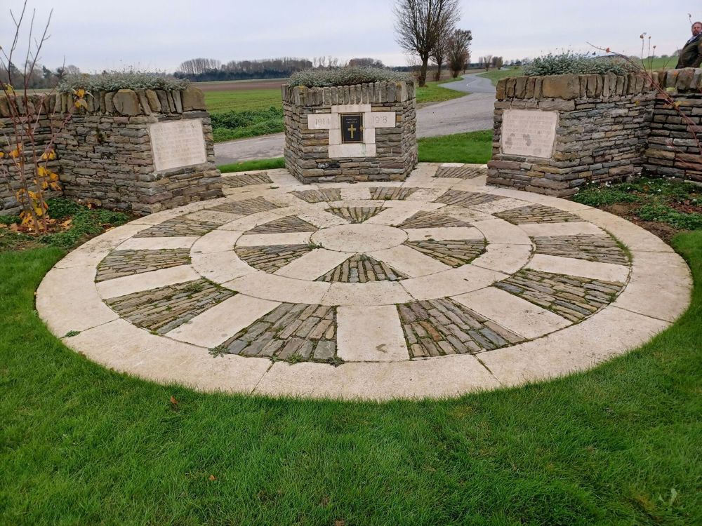 Circular entrance feature at Ontario Cemetery.