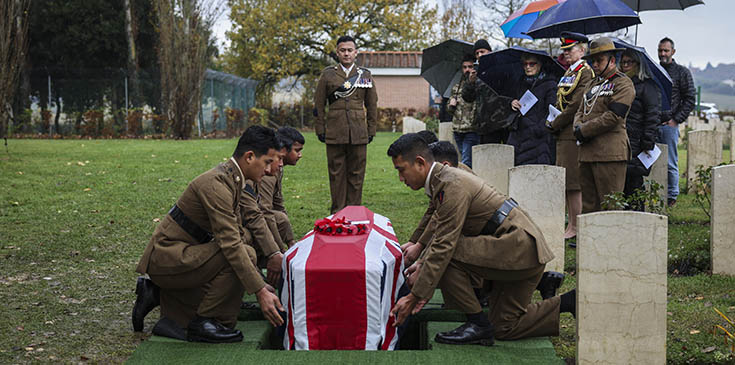 WW2 Hero laid to rest by Gurkha honour guard in Italy