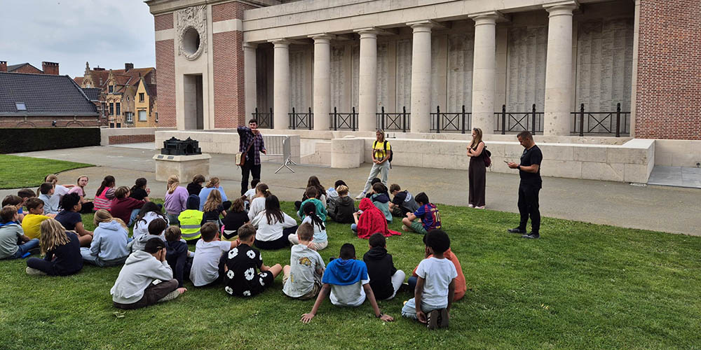Kinder rondleiding: op ontdekking aan de Menenpoort (8-12 jaar) (IEPER, DUTCH)